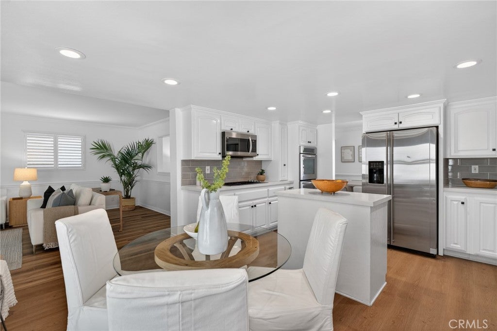 1301 Lakeside Lane, Huntington Beach CA 92648 - Photo 35