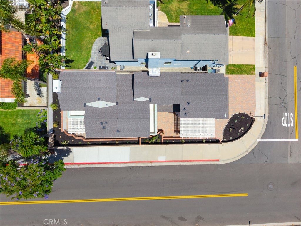1301 Lakeside Lane