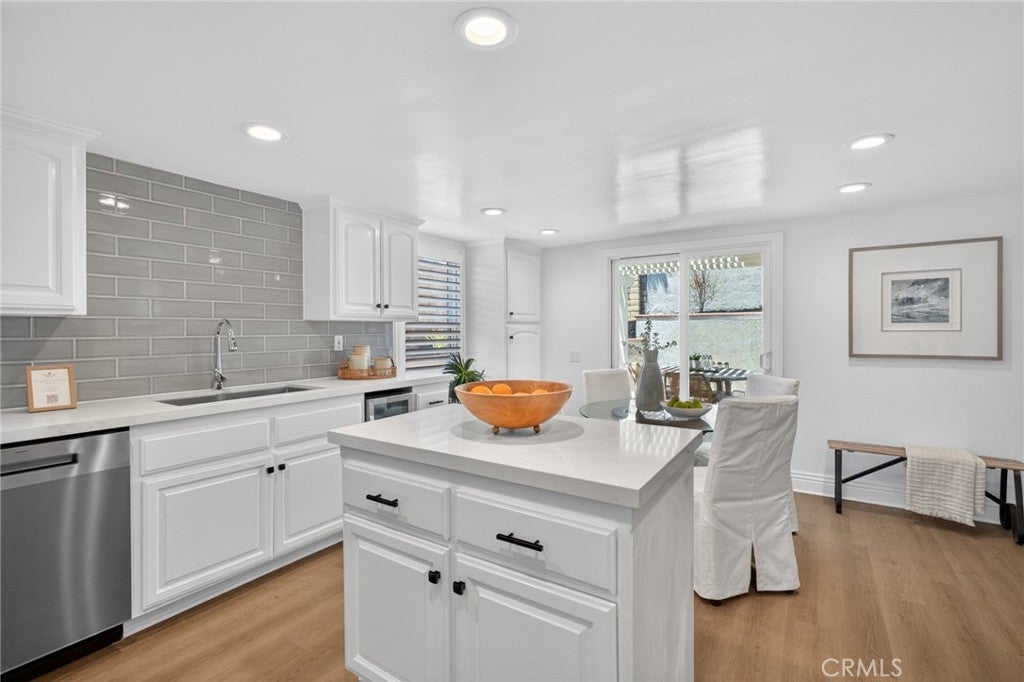 1301 Lakeside Lane, Huntington Beach CA 92648 - Photo 31