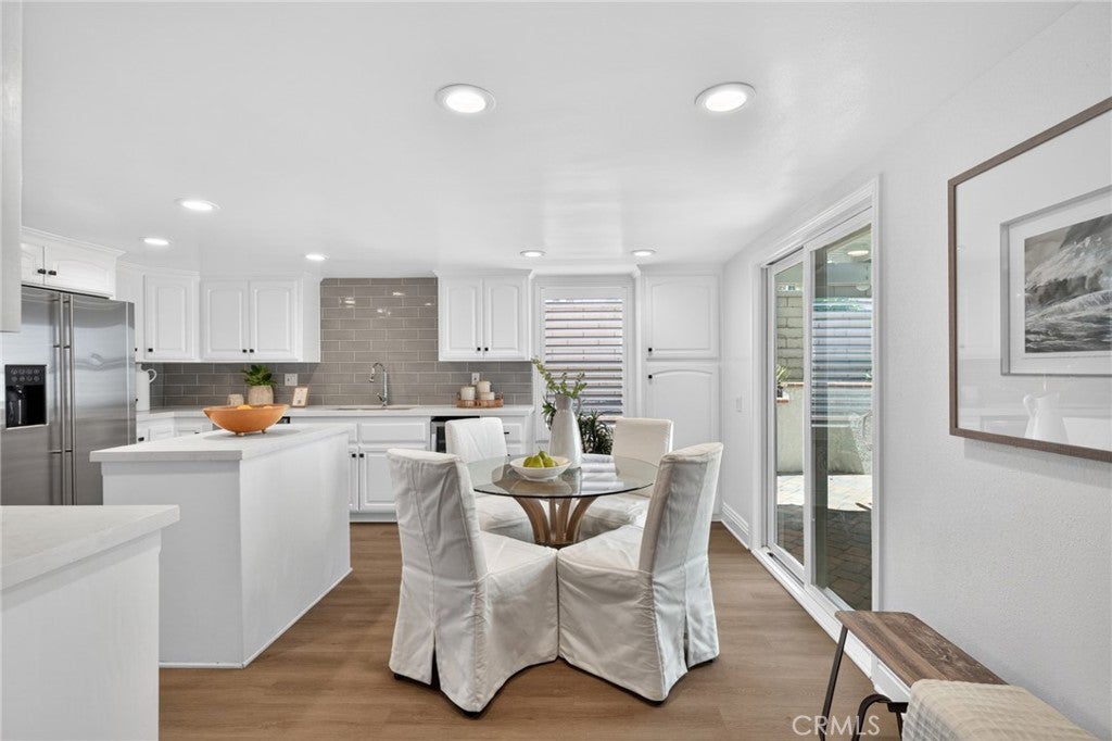 1301 Lakeside Lane, Huntington Beach CA 92648 - Photo 32