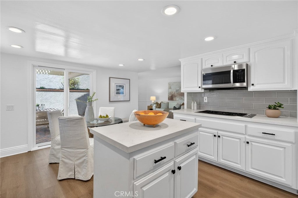 1301 Lakeside Lane, Huntington Beach CA 92648 - Photo 30