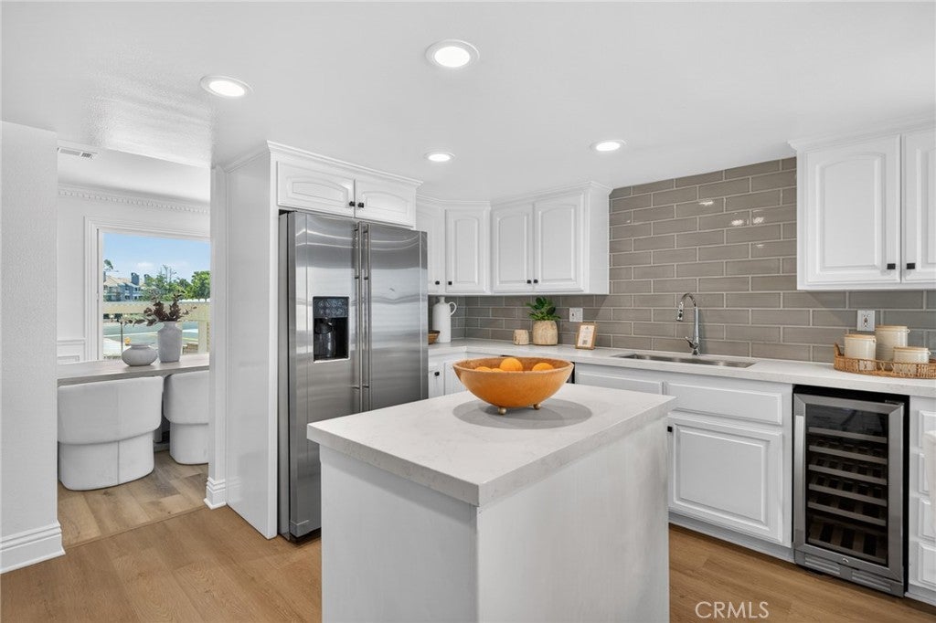 1301 Lakeside Lane, Huntington Beach CA 92648 - Photo 25