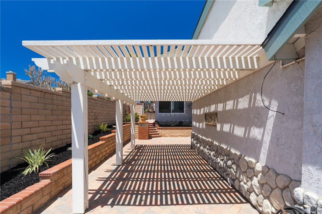 1301 Lakeside Lane, Huntington Beach CA 92648 - Photo 11