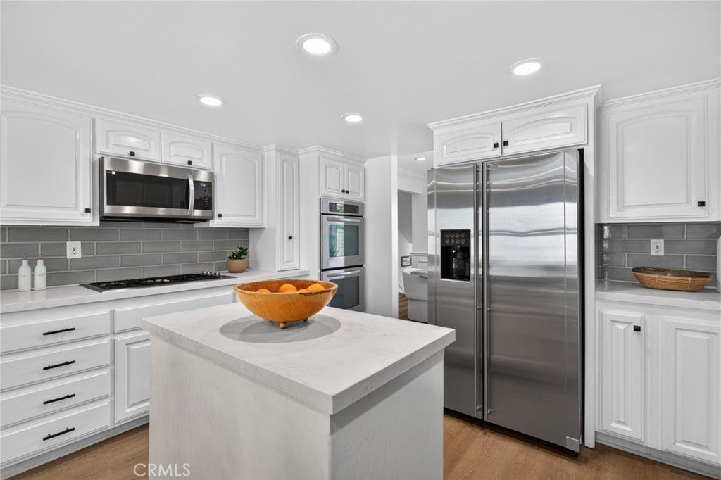 1301 Lakeside Lane, Huntington Beach CA 92648 - Photo 26