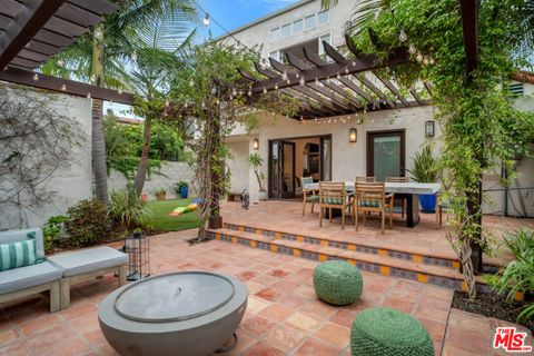 Photo of 10615 Esther Avenue, Los Angeles, CA 90064 (MLS # 25576453)