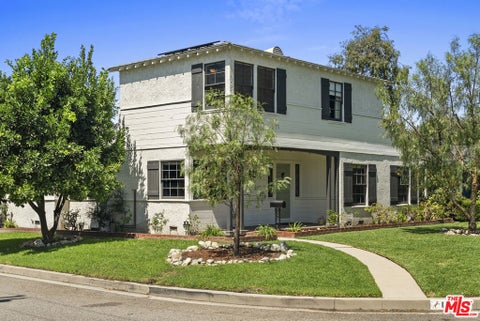 Photo of 1400 Randall Street, Glendale, CA 91201 (MLS # 26865943)