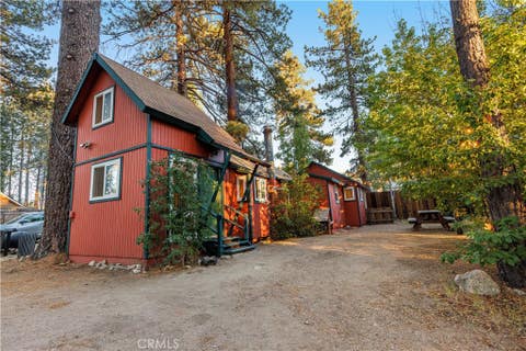 Photo of 470 Georgia Street, Big Bear Lake, CA 92315 (MLS # MB26137491)