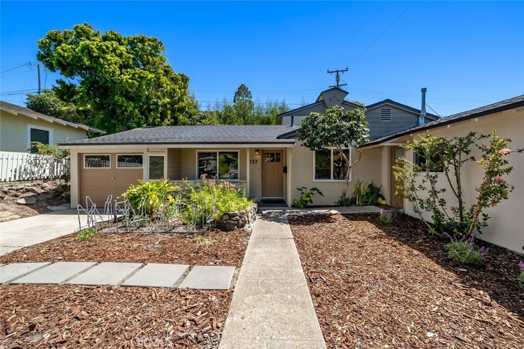 123 Ramona