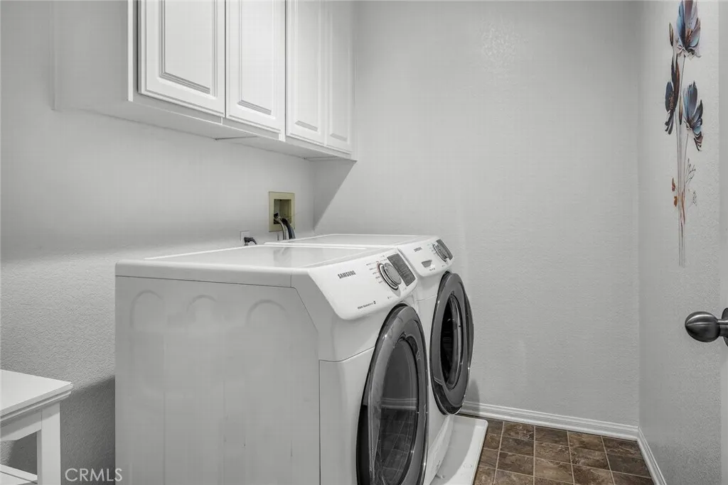 Newbury Park, California 91320, United States, 2 Bedrooms Bedrooms, ,3 BathroomsBathrooms,Residential,Active,232282