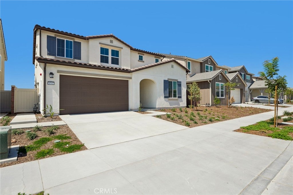8541 Tamarack Avenue