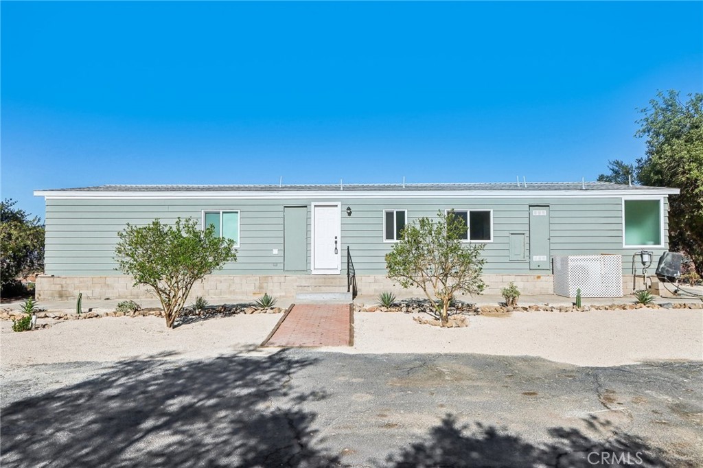 24301 Oak Circle Drive
