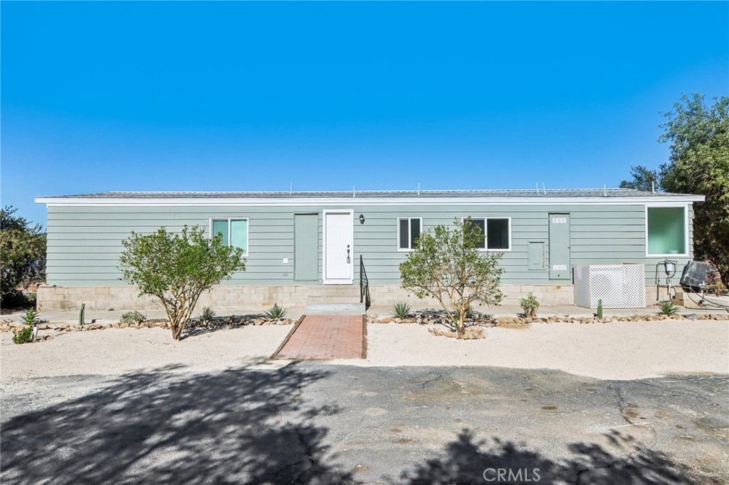 24301 Oak Circle Drive