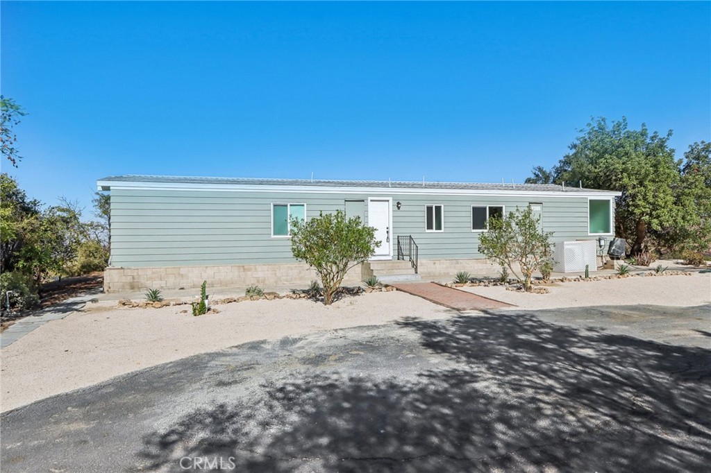 24301 Oak Circle Drive