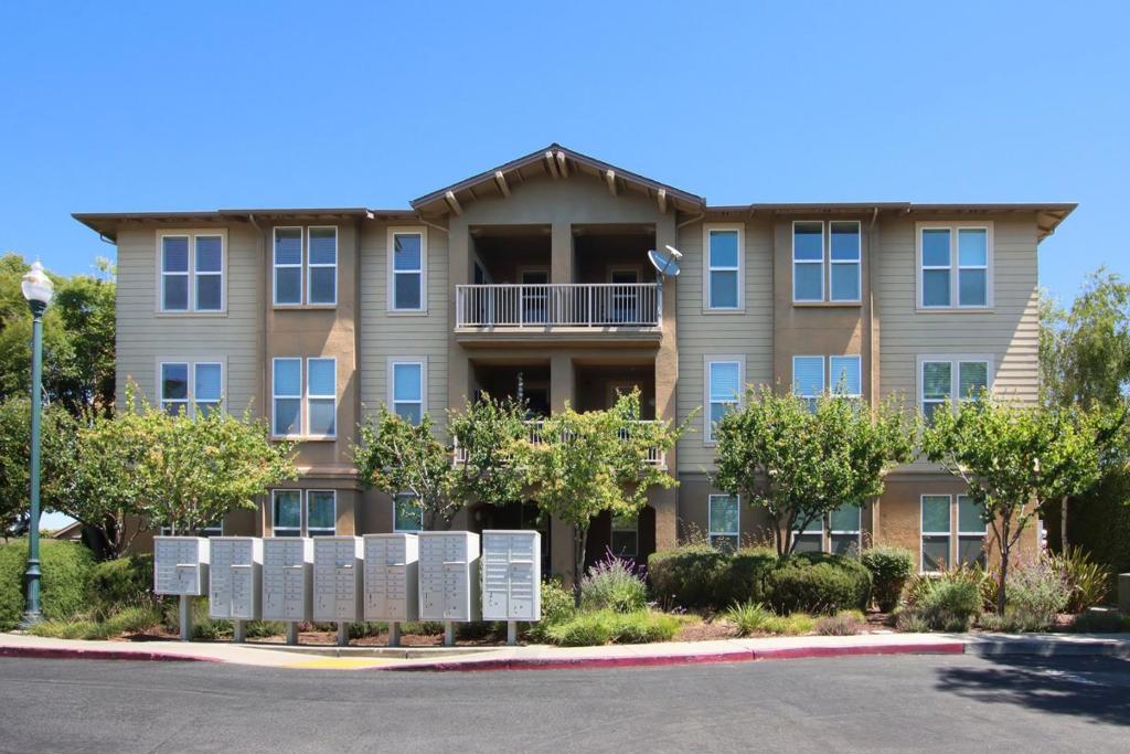 212 Pacifica Boulevard 301