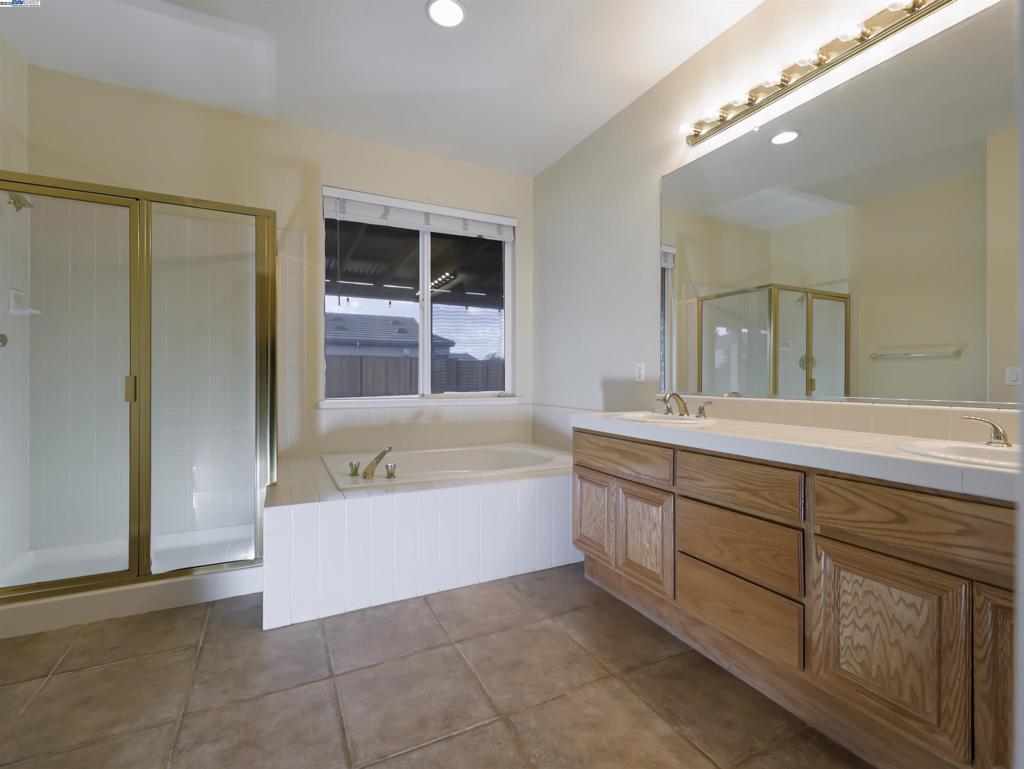GLENBRIAR ESTATE - Residential