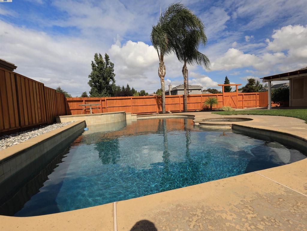 GLENBRIAR ESTATE - Residential