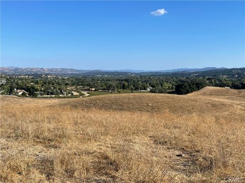 Tiny photo for 1 Las Tablas, Templeton, CA 93465 (MLS # SC25266385)