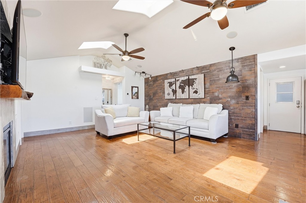 53 Saratoga, Newport Beach CA 92660 - Photo 9