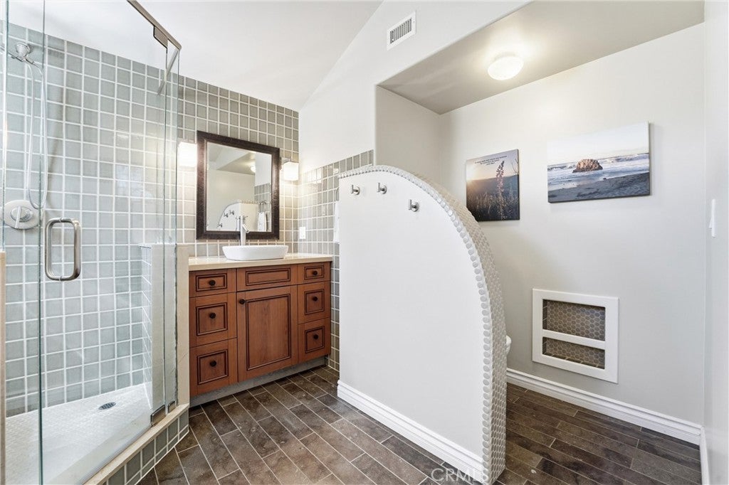 53 Saratoga, Newport Beach CA 92660 - Photo 16