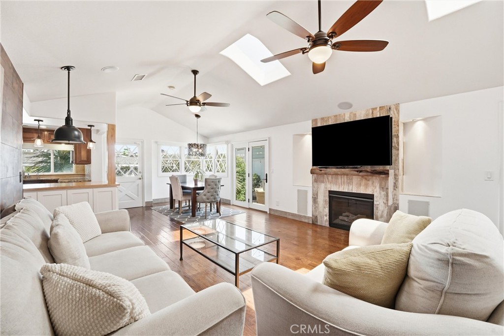 53 Saratoga, Newport Beach CA 92660 - Photo 8