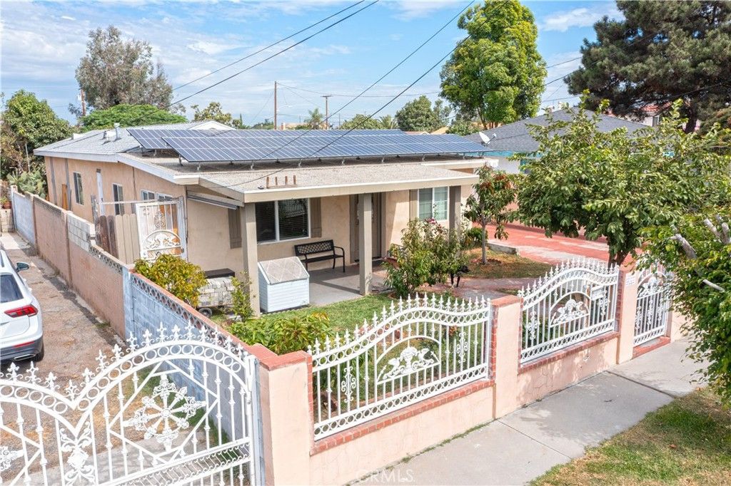 Photo of 5405 W 4th St, Santa Ana, CA 92703 (MLS # CV25242254)