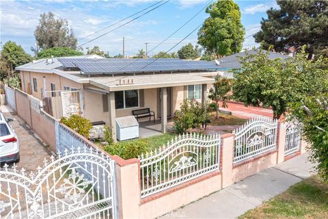 Photo of 5405 W 4th St, Santa Ana, CA 92703 (MLS # CV25242254)