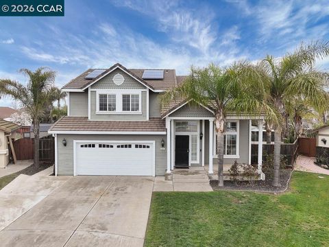 Photo of 361 361 Clove Way Way, Oakley, CA 94561 (MLS # 41124639)