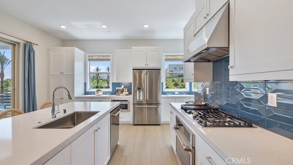 1988 Lupine Terrace