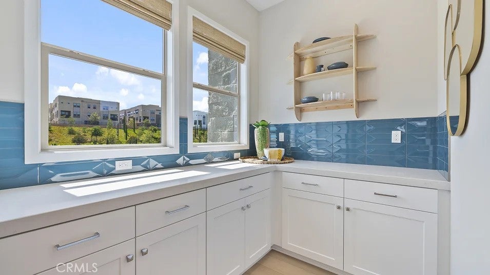 1988 Lupine Terrace