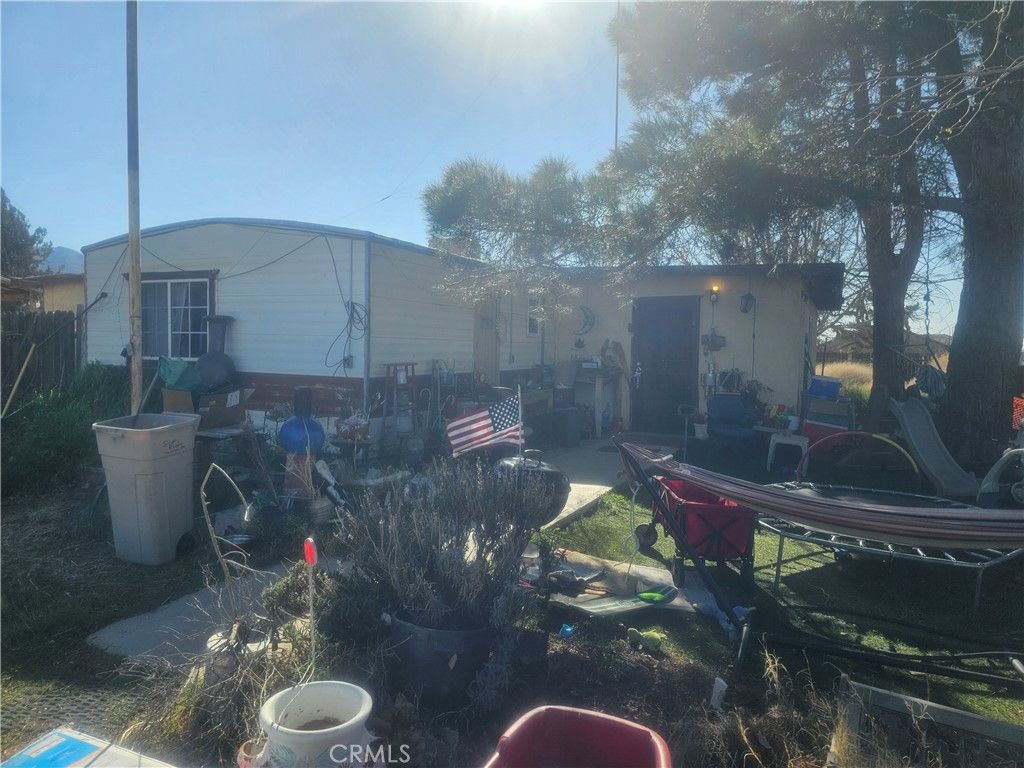 Photo of 30423 Desert View Rd, Lucerne Valley, CA 92356 (MLS # HD26055211)
