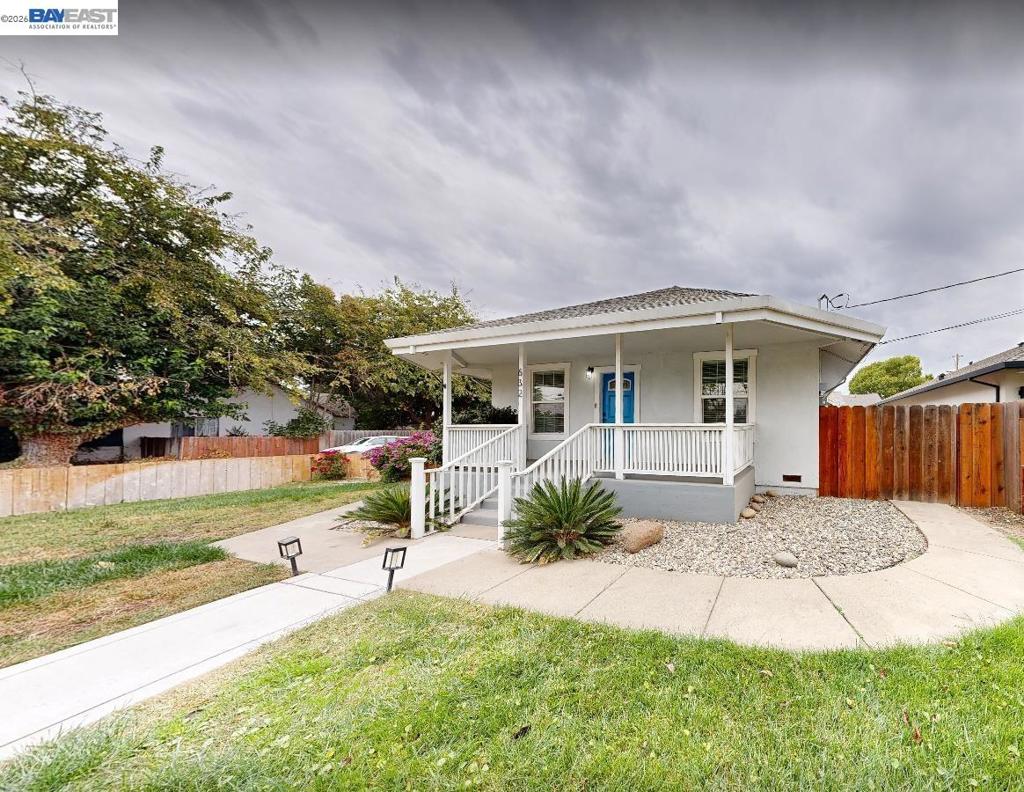 632 N Stockton Ave