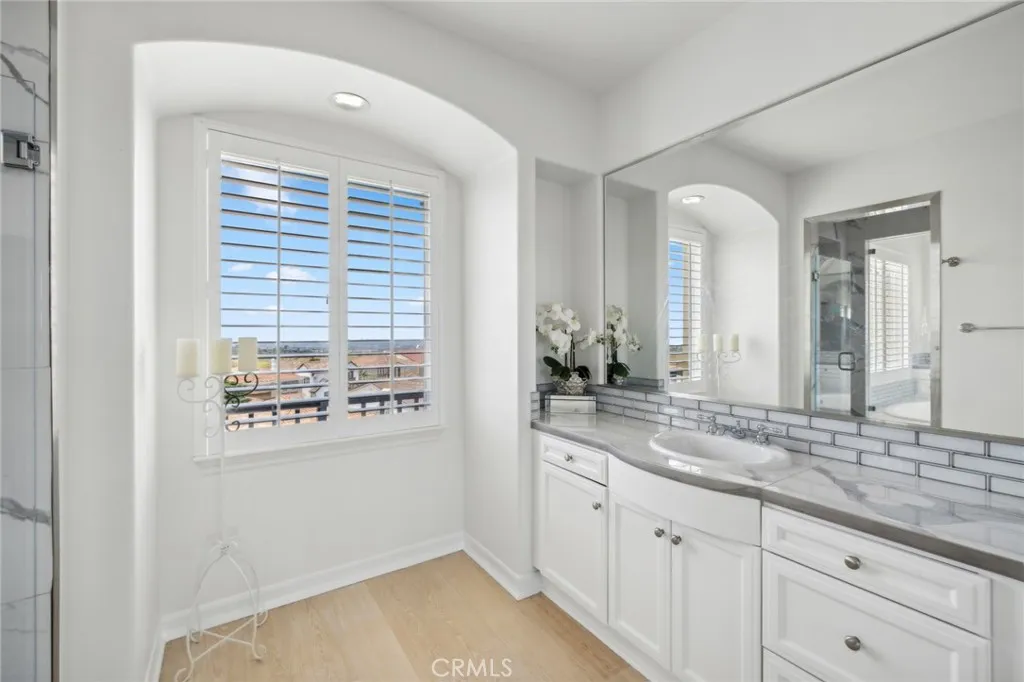 Newport Coast, California 92657, United States, 5 Bedrooms Bedrooms, ,3 BathroomsBathrooms,Residential,Active,176937