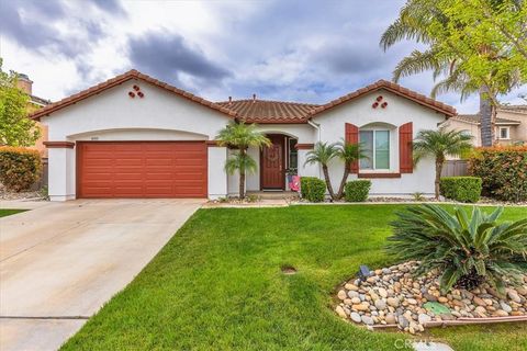 Photo of 31955 Avenida Mallari, Temecula, CA 92591 (MLS # SW26073911)