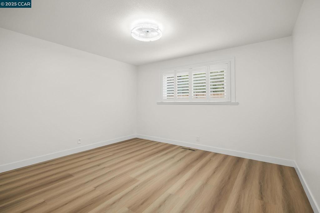 DANAESATES - Residential Lease