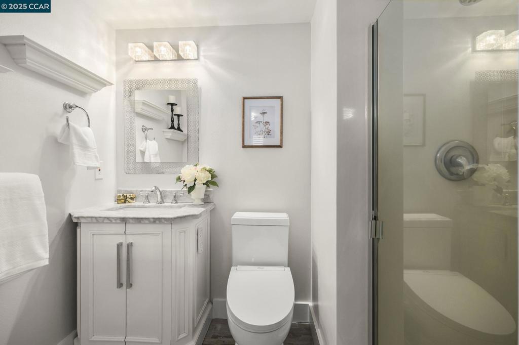 DANAESATES - Residential Lease