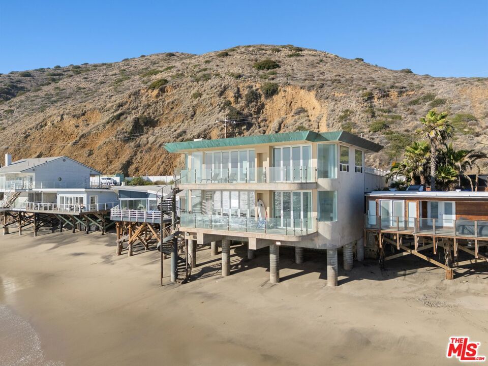 Photo of 11344 Pacific Coast Highway, Malibu, CA 90265 (MLS # 26995761)