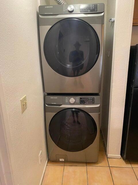 Desert Arches - Residential Income