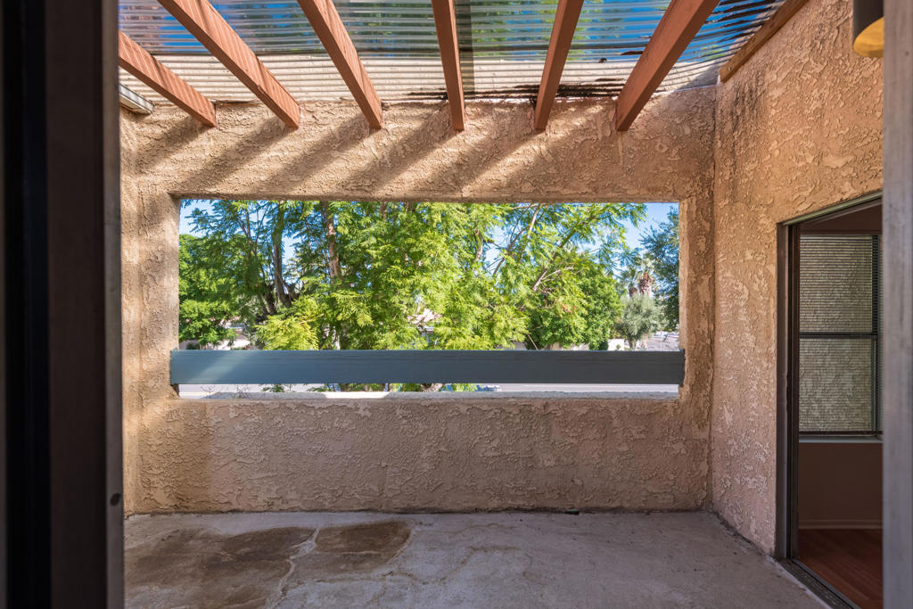 Desert Arches - Residential Income