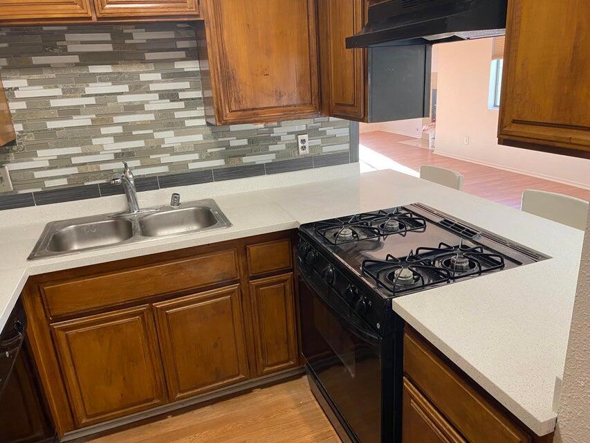 Desert Arches - Residential Income