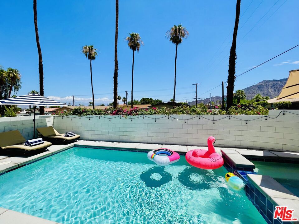 La Quinta Cove - Residential