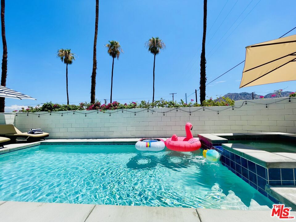 La Quinta Cove - Residential