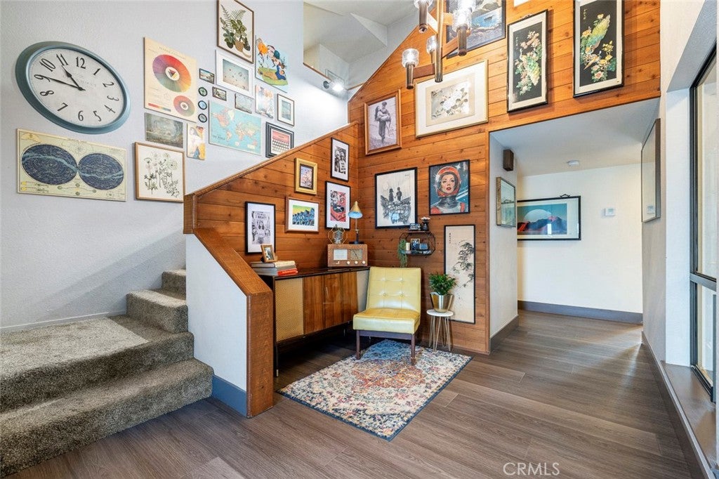 6638 N Marty