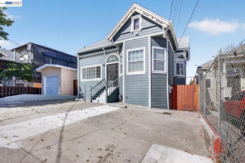 Photo of 2244 E 20Th St ST, Oakland, CA 94606 (MLS # 41148176)