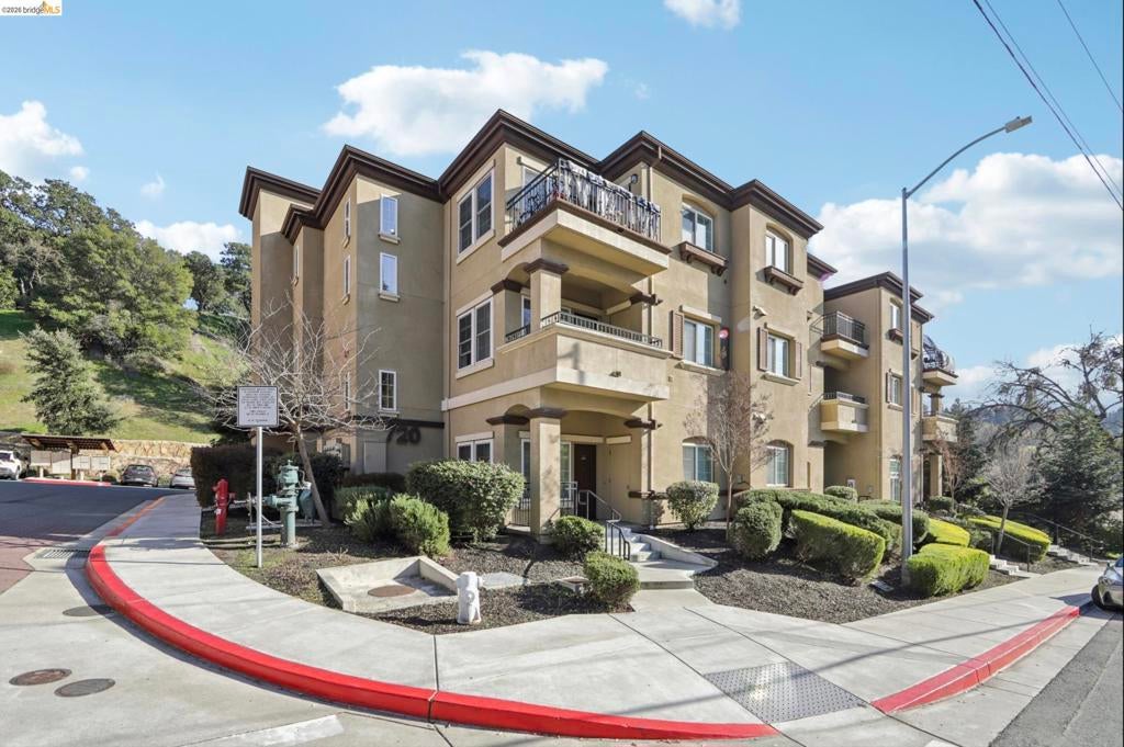 720 Shell Ave