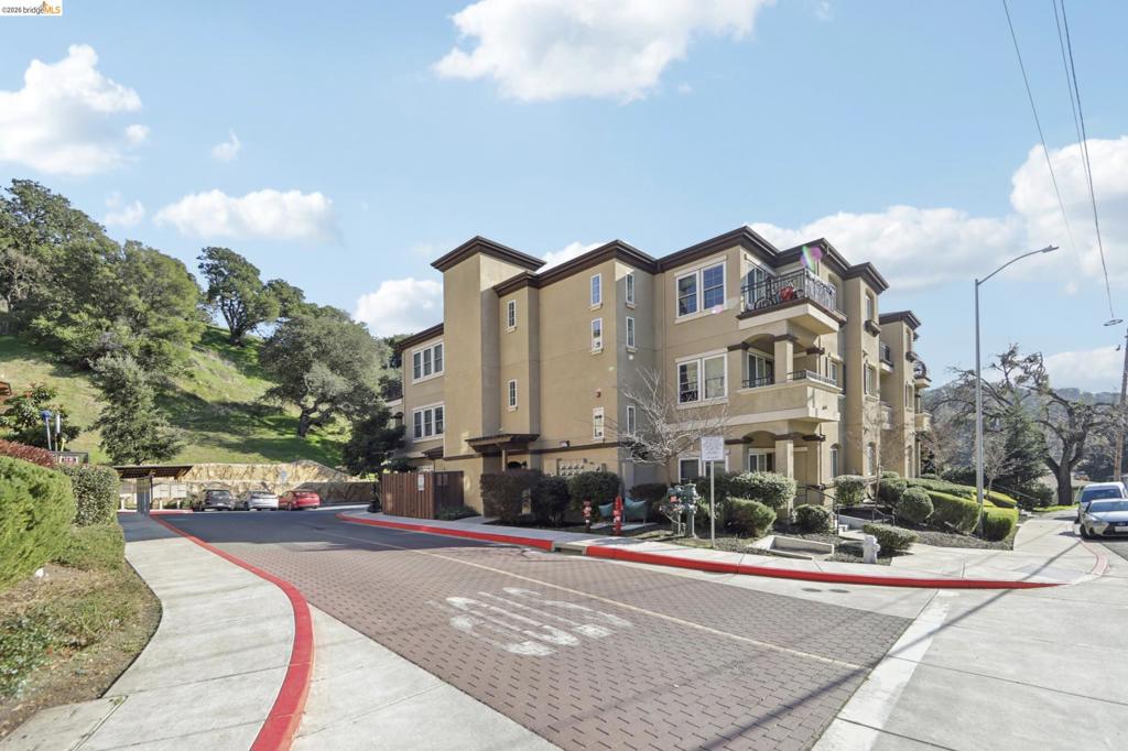 720 Shell Ave