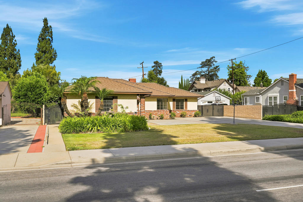 5231 Baldwin Avenue