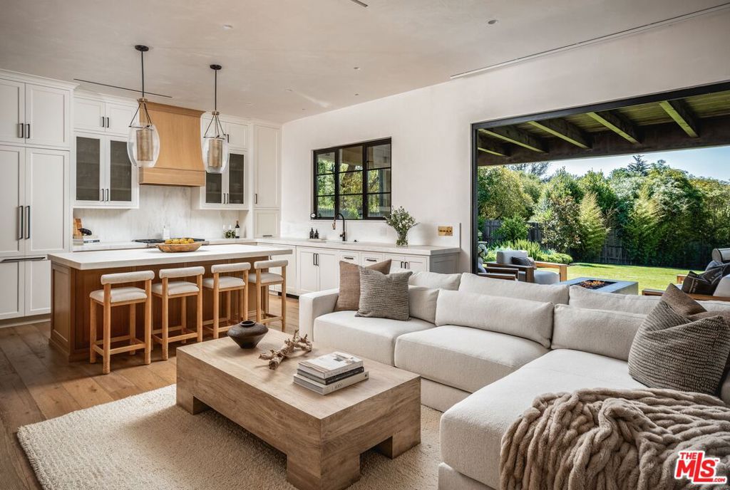 2775 Sycamore Canyon Road