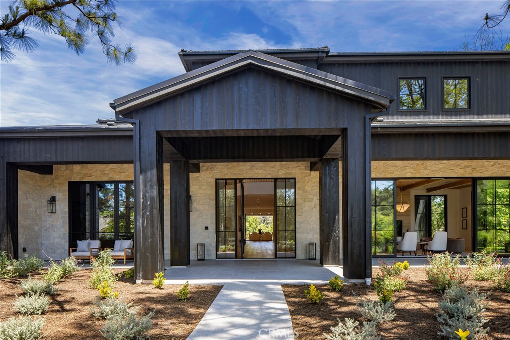 24341 ROLLING VIEW Road