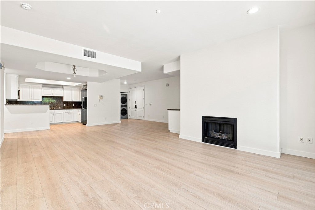 8555 Cashio St APT 101, Los Angeles, CA 90035