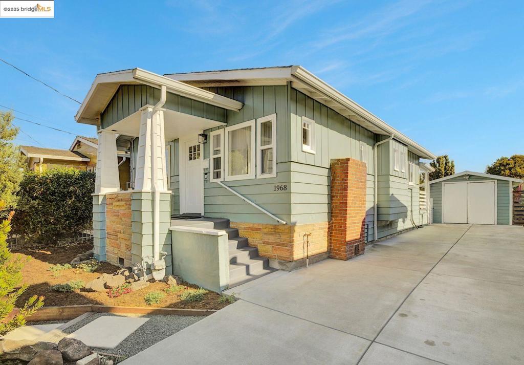WEBSTER - Residential